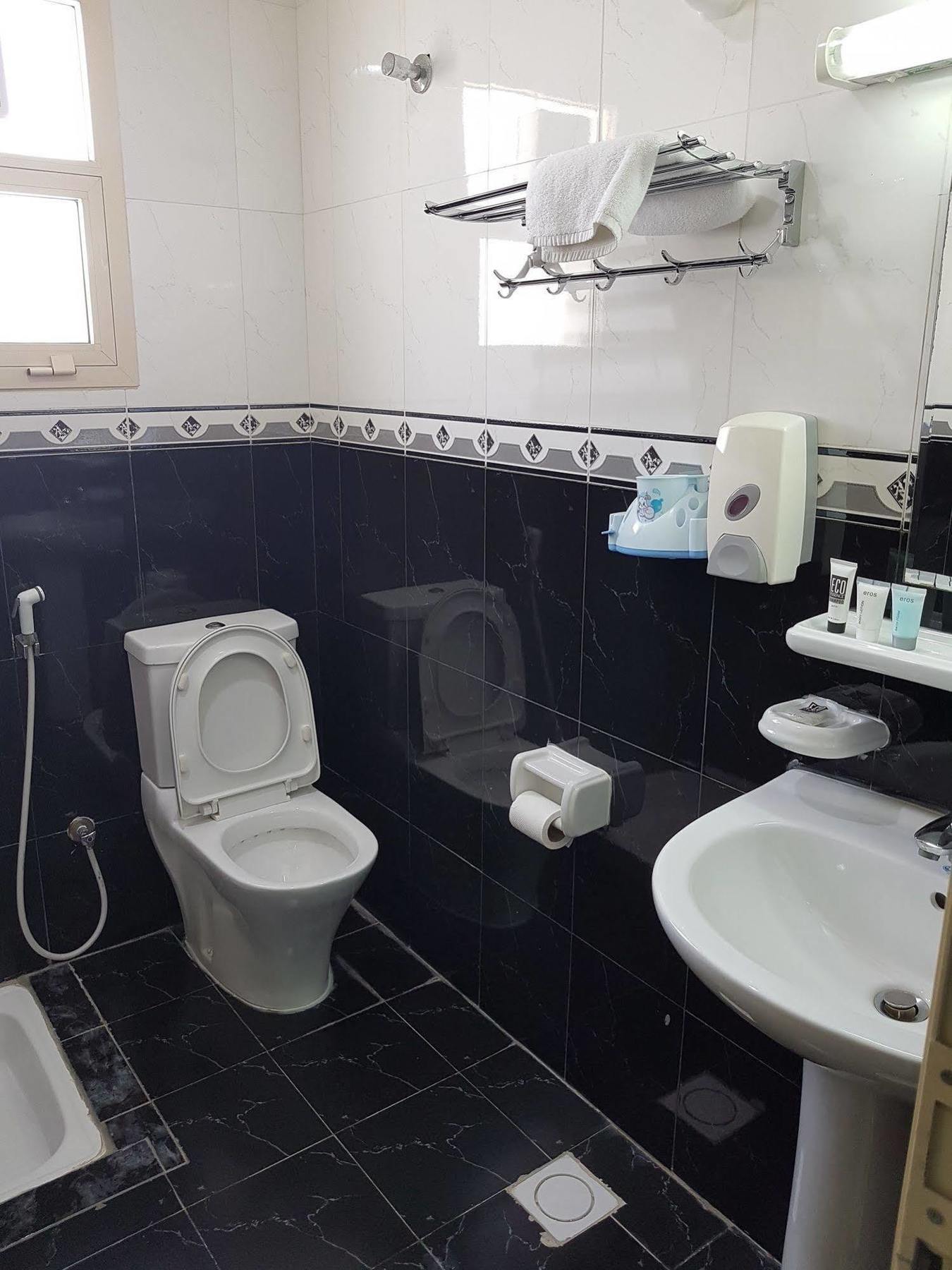 Al Nakheel Hotel Apartments Ras al-Khaimah Exteriör bild
